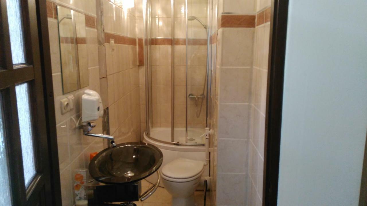 Z Prywatnym Ogrodkiem Centrum Jelenia Gora Luaran gambar